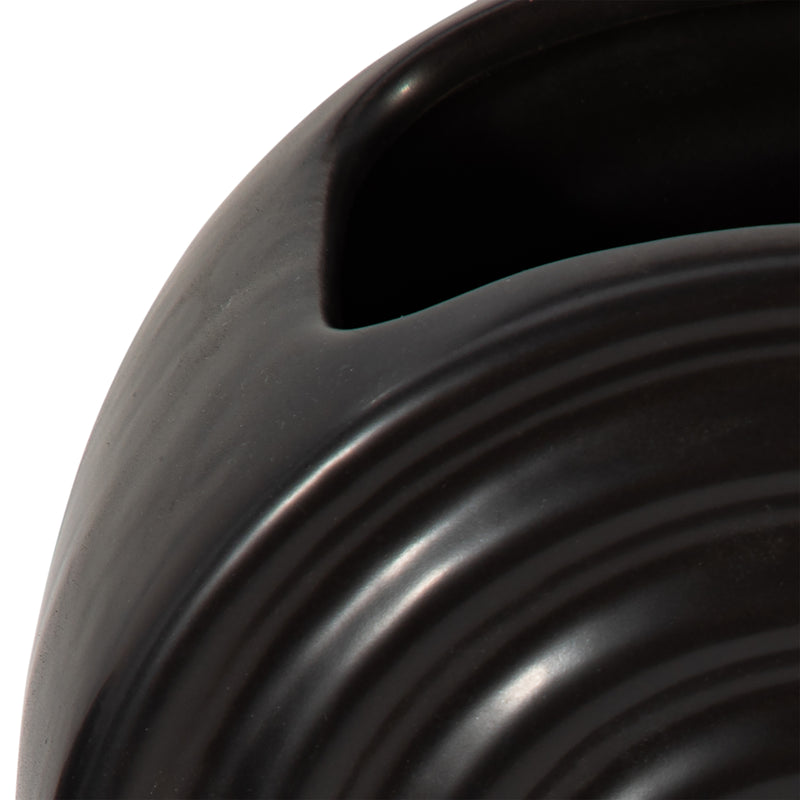 CER, 11 OVAL RIDGED VASE, BLACK