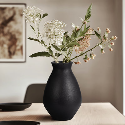 TERRACOTTA, 16 ORGANIC VASE, BLACK