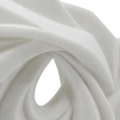 15 LAILA STATUARY, WHITE