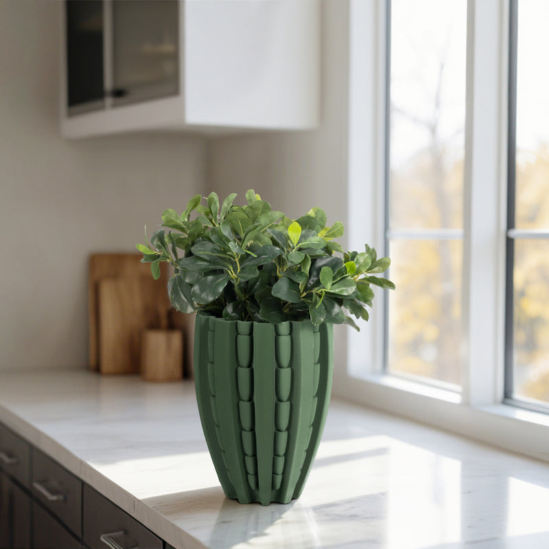 11 LAKELAND 3D PRINTED VASE, GREEN