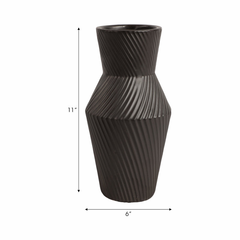 11 Modern Totem Vase, Black