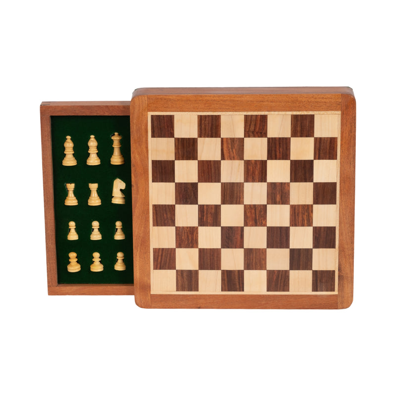 10 Acacia Wood Magnetic Chess Set, Natural