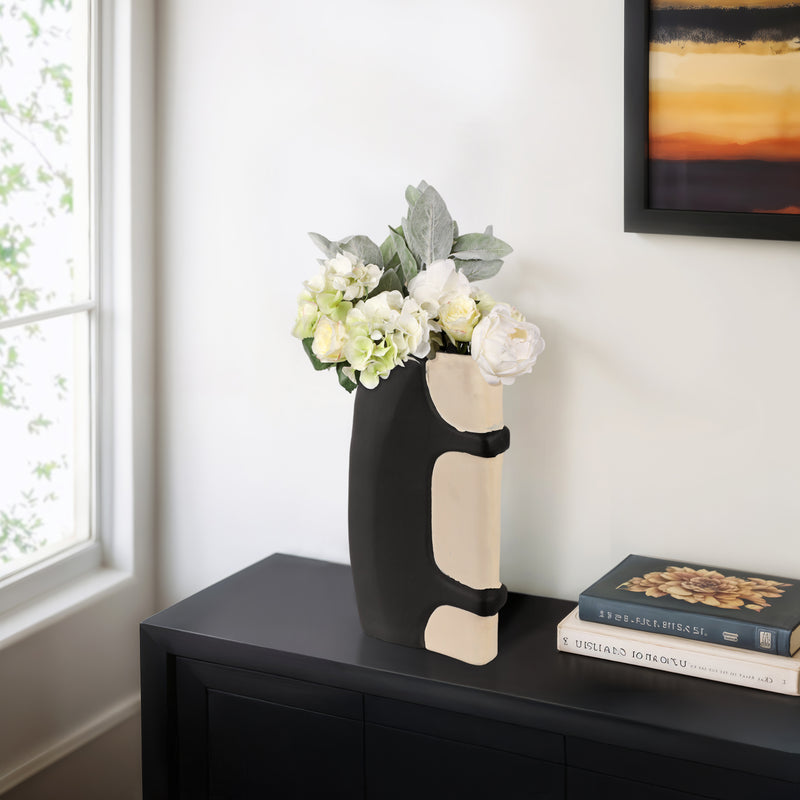 18 Concord Large Black Ecomix Vase