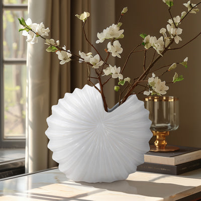 CER, 12 SHELL VASE, WHITE