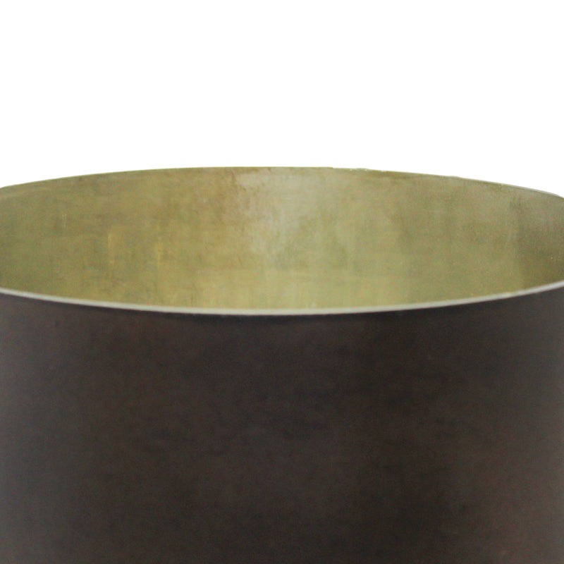 19 Availa Small Urn With Metal Stand