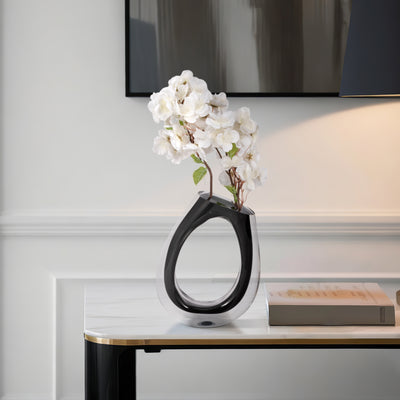 10 Elina Cut-out Black Glass Vase