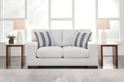 Belvoir Loveseat