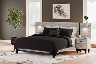 Vessalli Queen Panel Bed