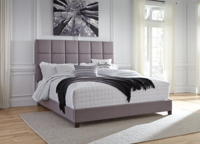 KING UPHOLSTERED BED