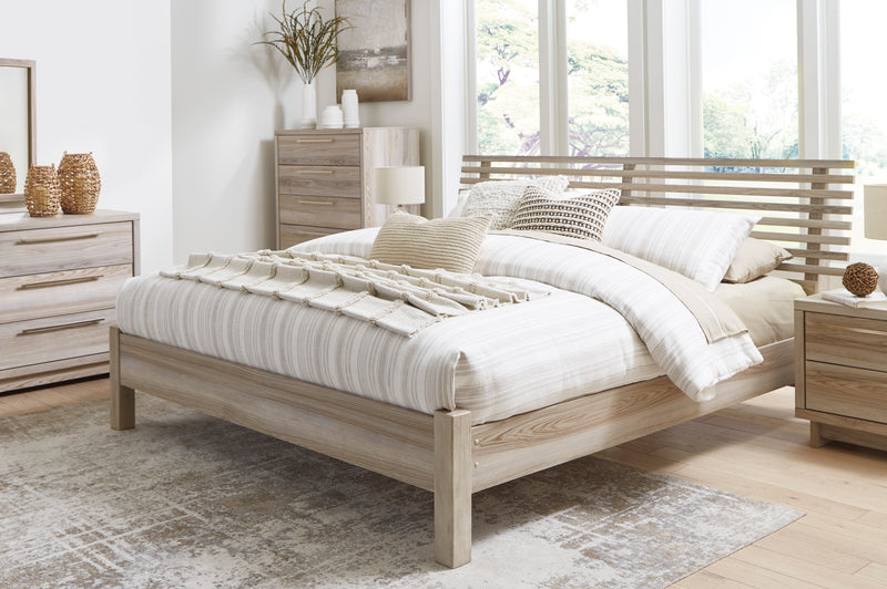 Hasbrick - King Panel Bed