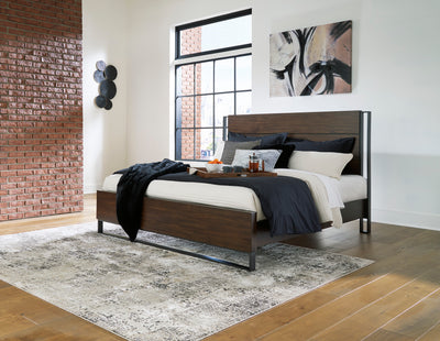 Zumbado Queen Panel Bed