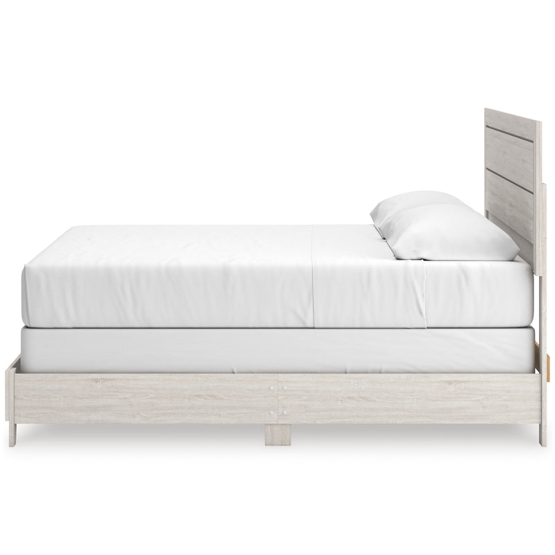 Laigmeyer King Panel Bed