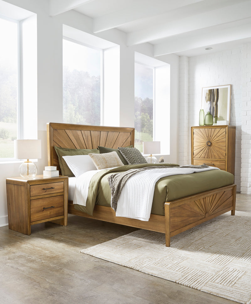 Takston Queen Panel Bed