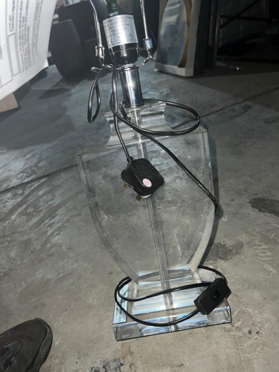 Alma Crystal Table Lamp - Auction