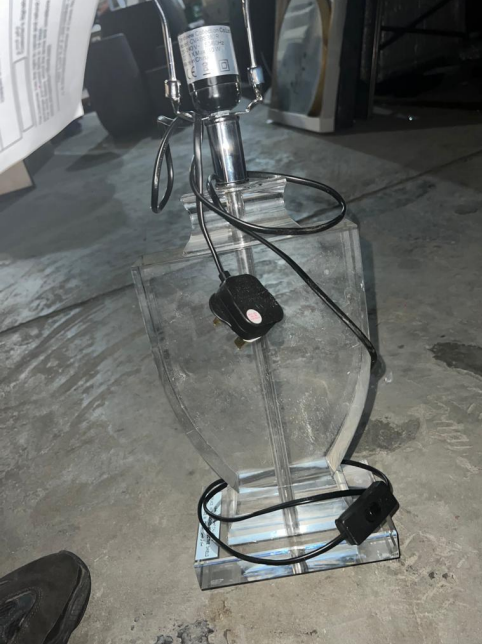 Alma Crystal Table Lamp - Auction