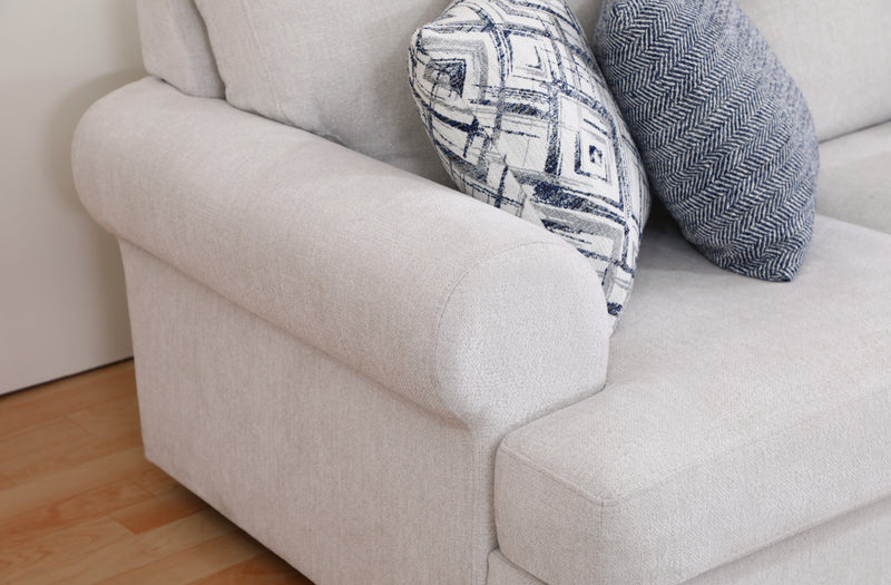 Elegant Off-White Loveseat (176cm)