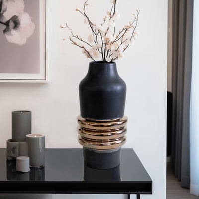 19 Calorin Oversized Tribal Vase, Black/gold