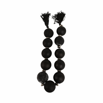 56'' Renton Blk & Slvr Glass Garland W Lthr Tassel