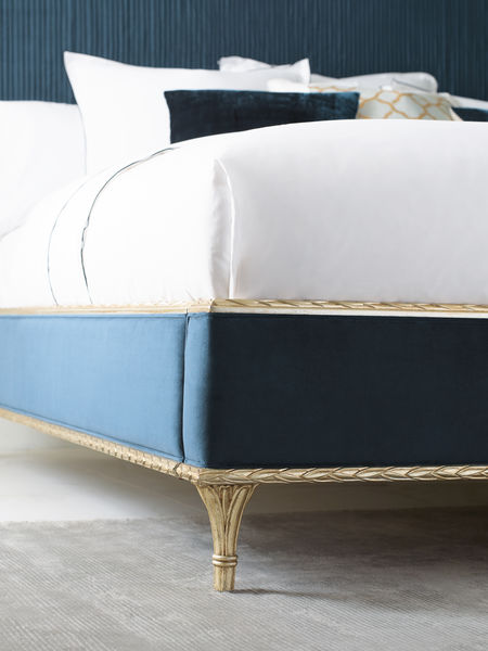 Fontainebleau - Platform (King / Queen) Bed