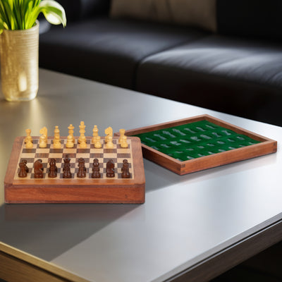 10 Acacia Wood Magnetic Chess Set, Natural