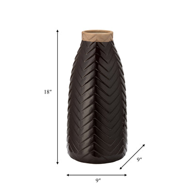 CER, 18 CHEVRON VASE, JAVA