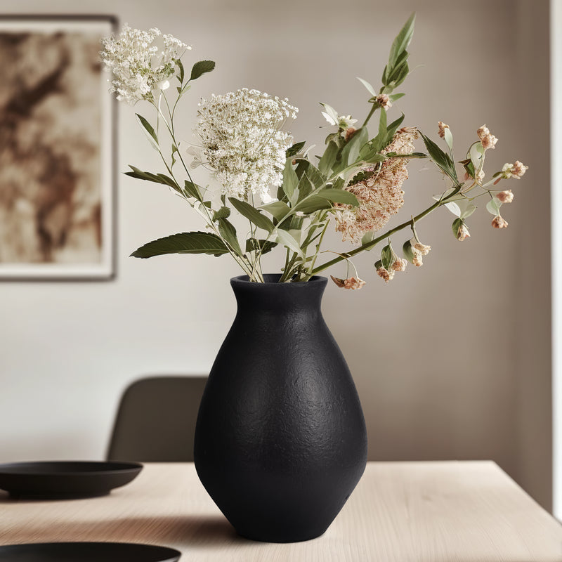 TERRACOTTA, 16 ORGANIC VASE, BLACK