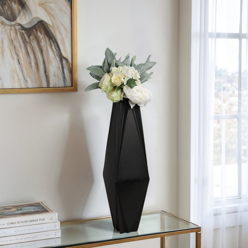 26 Bonney Medium Black Cer Vase