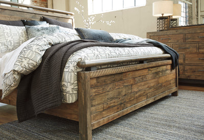 Sommerford King Bed